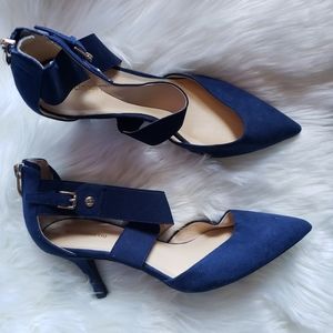 Liz Claiborne bleu suede heel